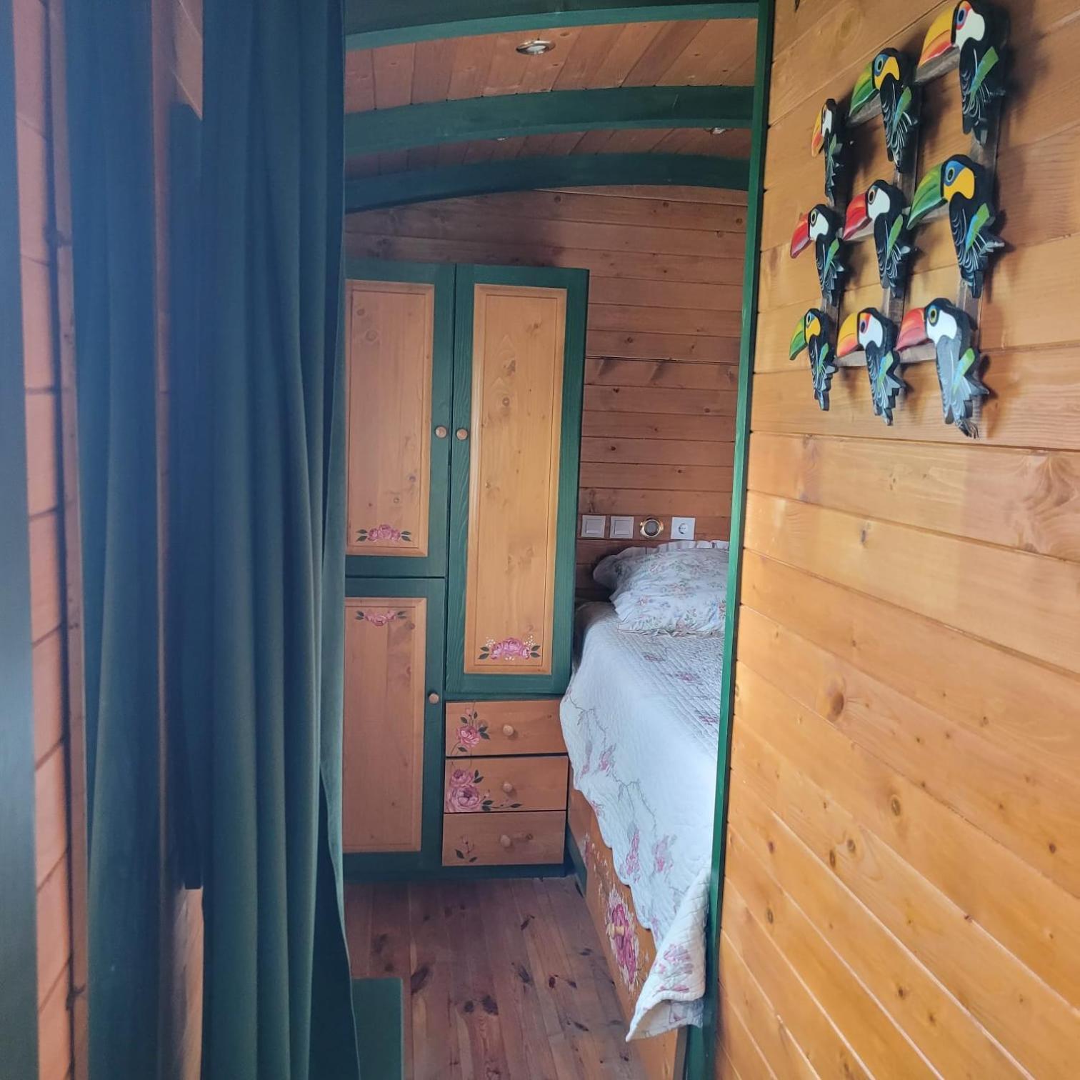 Roulotte Maisonthiers Blanot  Esterno foto